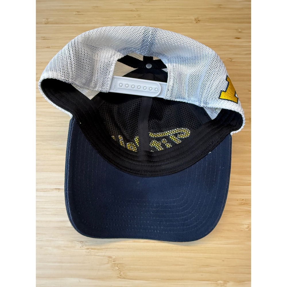 Titleist Michigan Wolverines Golf Hat Mens Navy White Mesh Snapback 47 Brand Cap - Picture 7 of 7